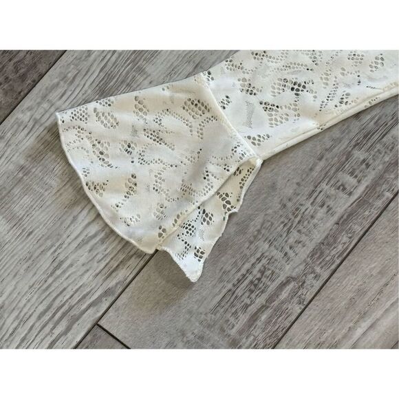 Jessica Simpson cream lace blouse with tank top size XS - Picture 6 of 12